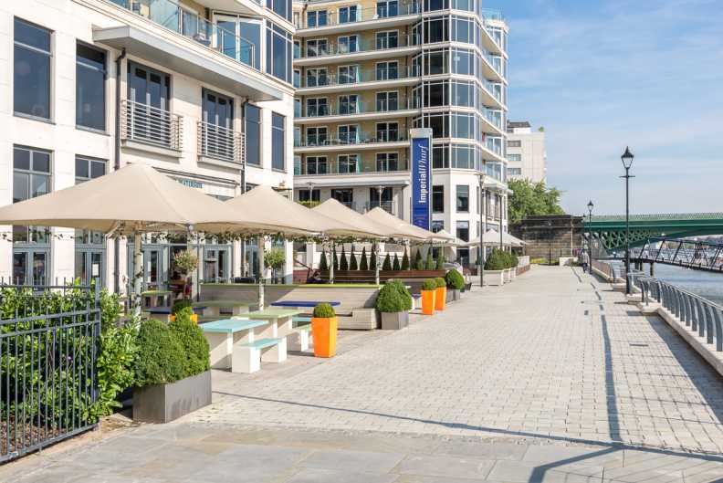3 bedrooms apartments/flats to sale in Lensbury Avenue, Imperial Wharf-image 16