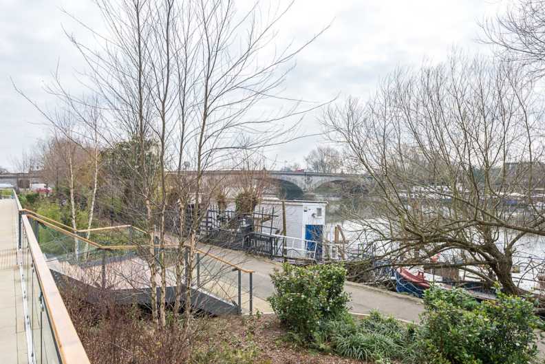 1 bedroom apartments/flats to sale in Kew Bridge Road, Brentford-image 13