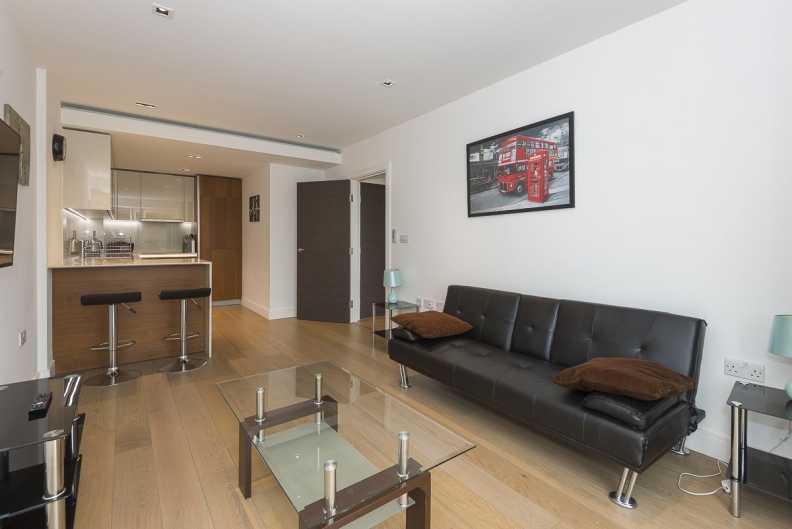 1 bedroom apartments/flats to sale in Kew Bridge Road, Brentford-image 2