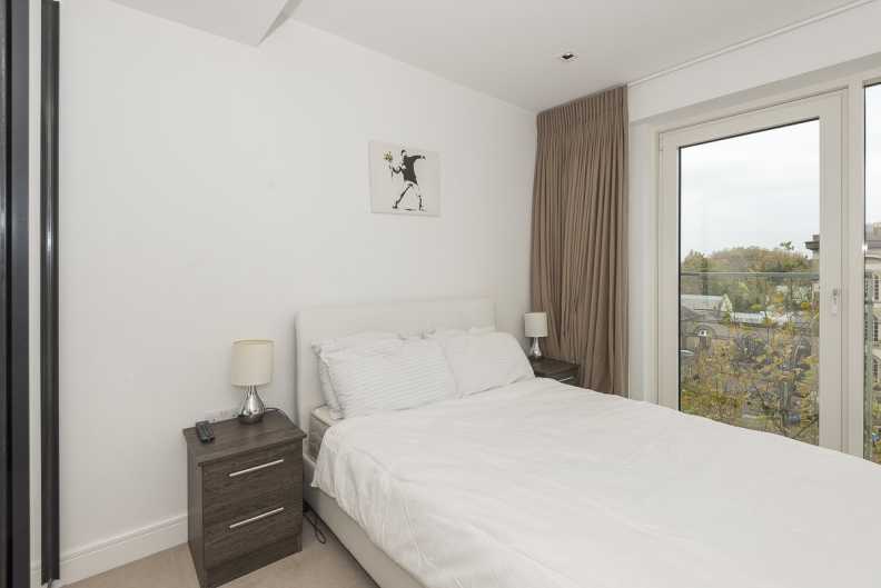 1 bedroom apartments/flats to sale in Kew Bridge Road, Brentford-image 4