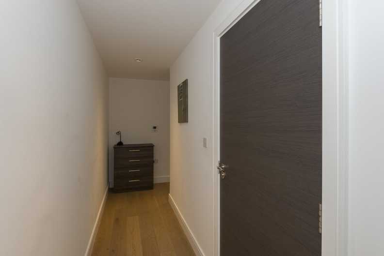 1 bedroom apartments/flats to sale in Kew Bridge Road, Brentford-image 18