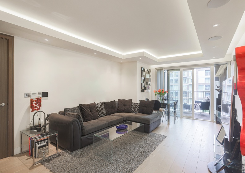 1 bedroom apartments/flats to sale in Thurstan Street, Imperial Wharf-image 3