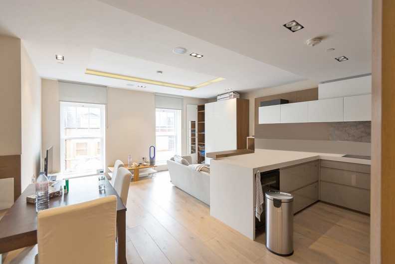 1 bedroom apartments/flats to sale in Pearson Square, Fitzrovia-image 11