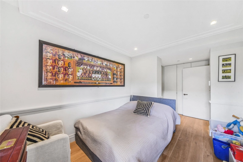 3 bedrooms apartments/flats for sale in Crisp Road, Hammersmith - W6 view 13