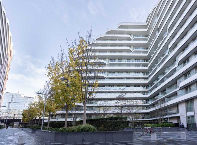 1 bedroom apartments/flats to sale in Queenstown Road, Nine Elms-image 1