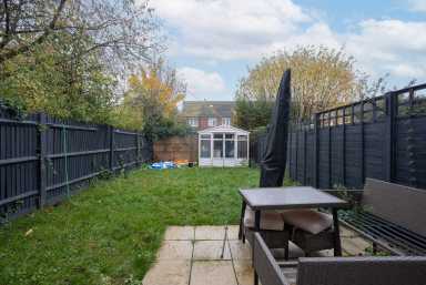 Pankhurst Close, Isleworth, TW7