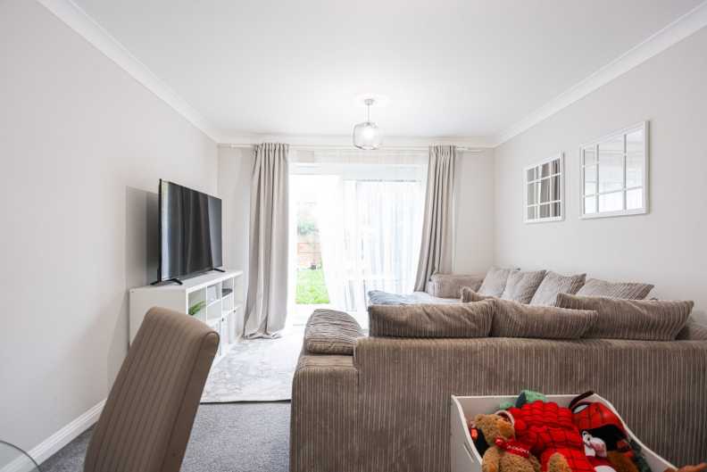 2 bedrooms houses to sale in Pankhurst Close, Isleworth-image 6