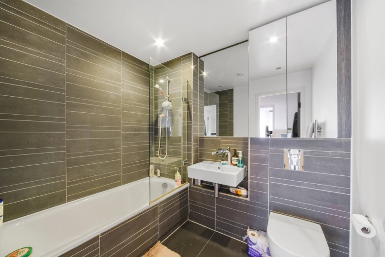 1 bedroom apartments/flats to sale in St. Luke's Avenue, Clapham-image 13