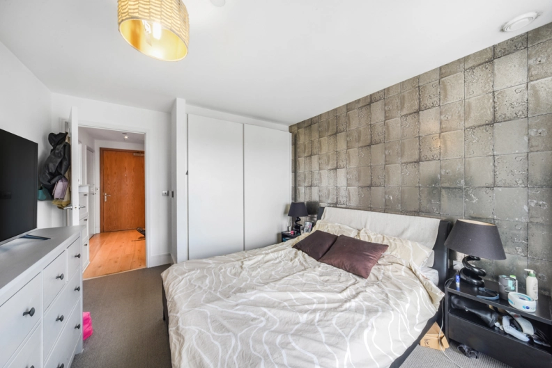 1 bedroom apartments/flats to sale in St. Luke's Avenue, Clapham-image 11