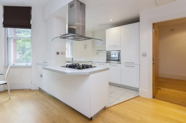 Nevern Square, Kensington - SW5 view 11