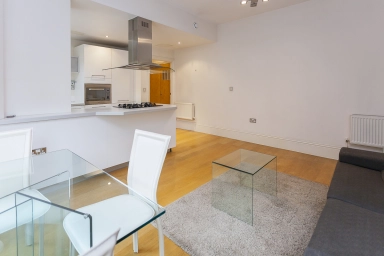 Nevern Square, Kensington - SW5 view 9