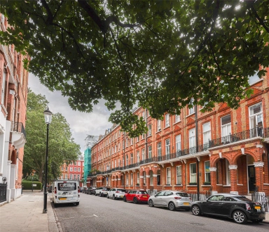 Nevern Square, Kensington - SW5 view 1