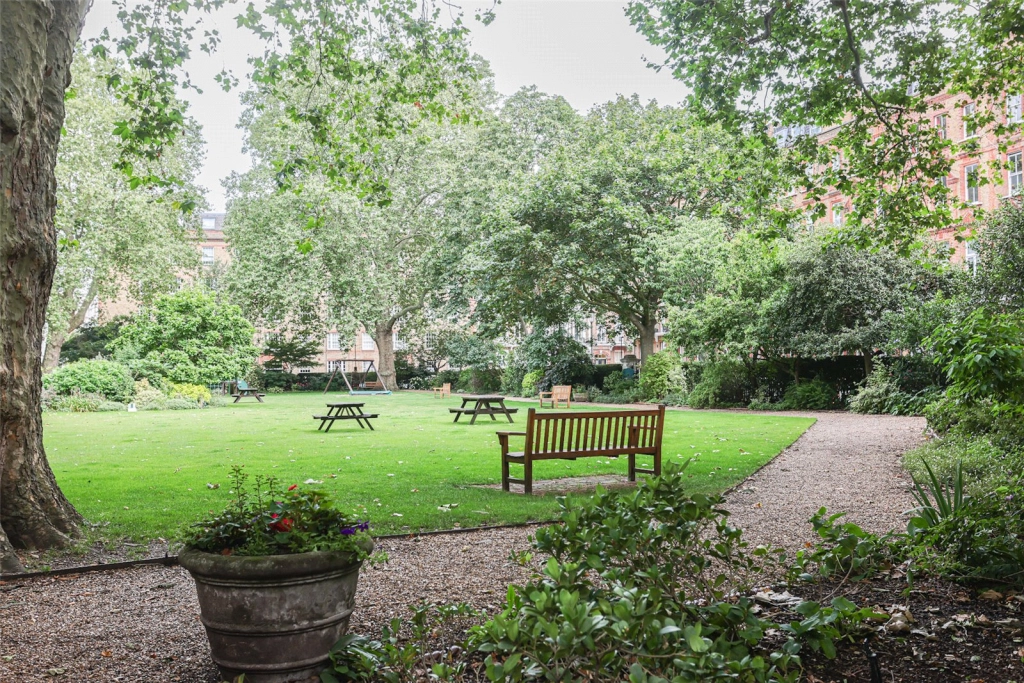 1 bedroom apartments/flats for sale in Nevern Square, Kensington - SW5 view 7