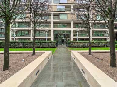 Kensington High Street, Kensington - W14 view 8