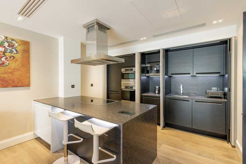 3 bedrooms apartments/flats to sale in Kensington High Street, Kensington-image 3