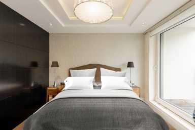 Kensington High Street, Kensington - W14 view 17