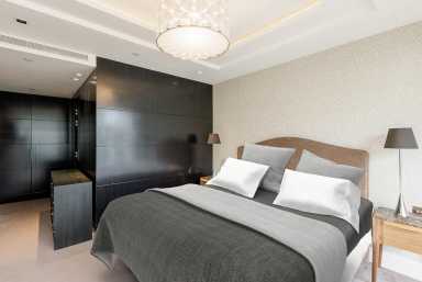 Kensington High Street, Kensington - W14 view 16