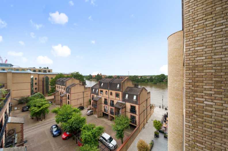 2 bedrooms apartments/flats to sale in Crisp Road, Hammersmith-image 10