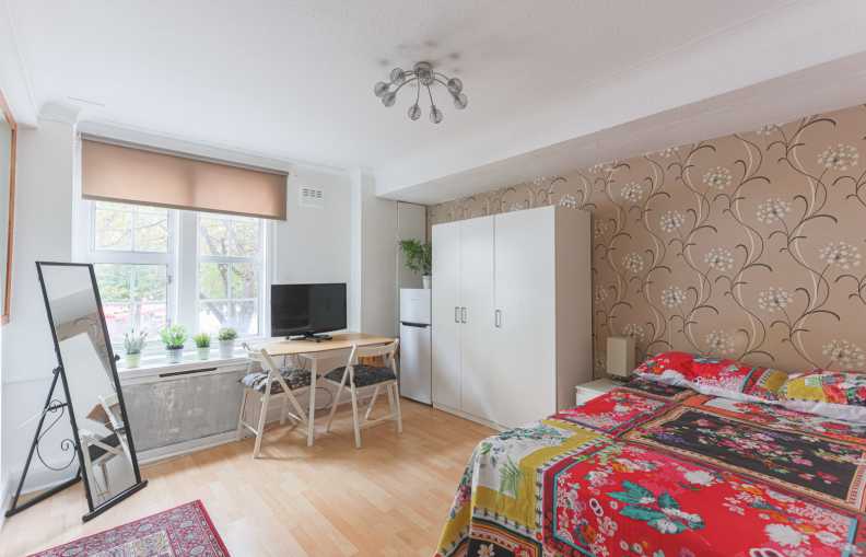 Studio apartments/flats to sale in Edgware Road, Marylebone-image 2