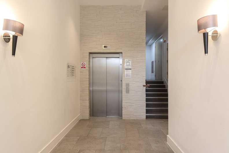 1 bedroom apartments/flats to sale in Bonchurch Road, North Kensington-image 18