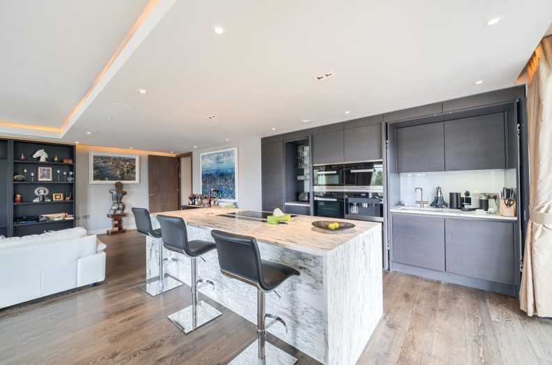 3 bedrooms apartments/flats to sale in Regatta Lane, Fulham Reach-image 3