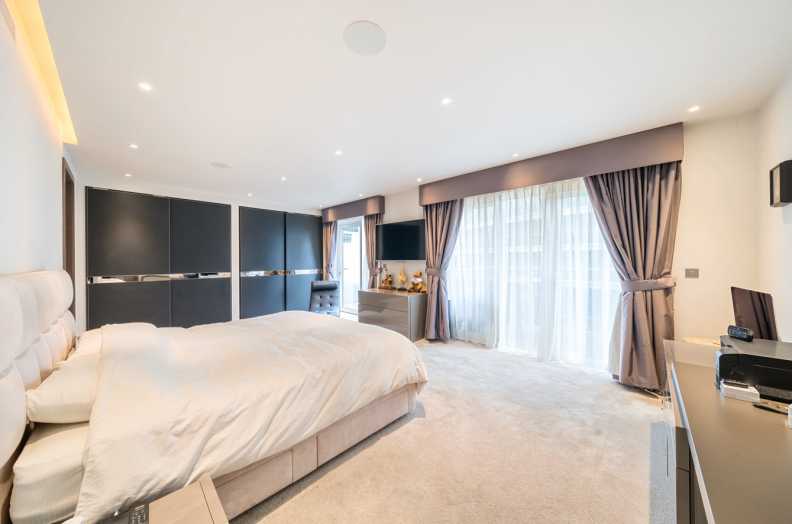 3 bedrooms apartments/flats to sale in Regatta Lane, Fulham Reach-image 16
