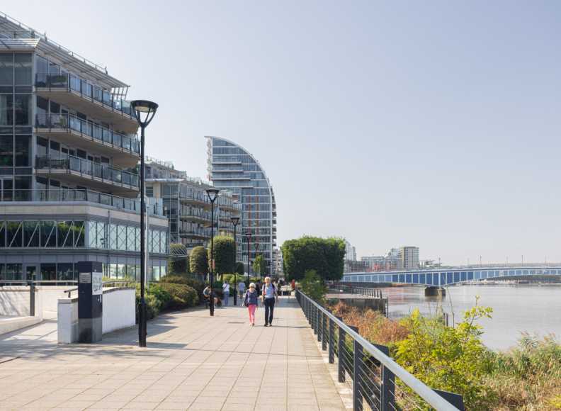 1 bedroom flat for Sale in Juniper Drive, Wandsworth, SW18, London