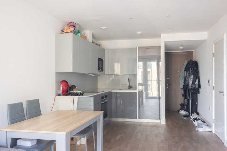 1 bedroom apartments/flats for sale in Juniper Drive, Wandsworth - SW18 view 13