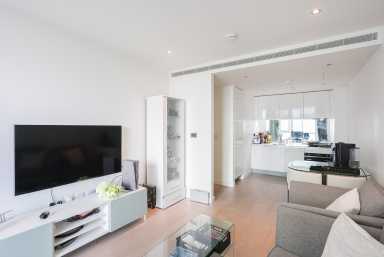 Wandsworth Road, Nine Elms SW8 image 13