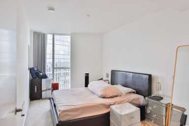 Wandsworth Road, Nine Elms SW8 image 14