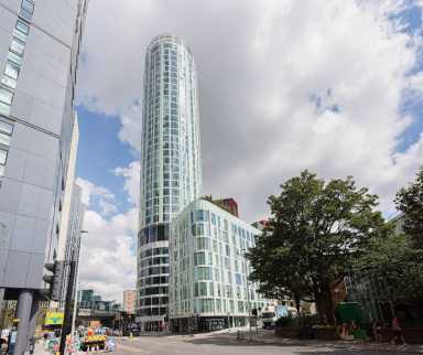 Wandsworth Road, Nine Elms SW8 image 1