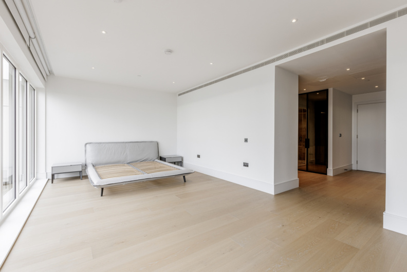 4 bedrooms apartments/flats for sale in Fountain Park Way, White City - W12 view 16