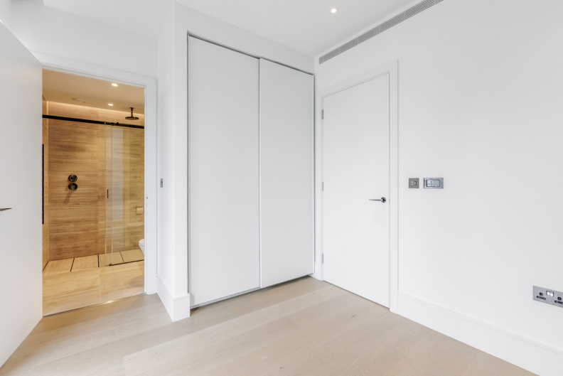 4 bedrooms apartments/flats for sale in Fountain Park Way, White City - W12 view 22