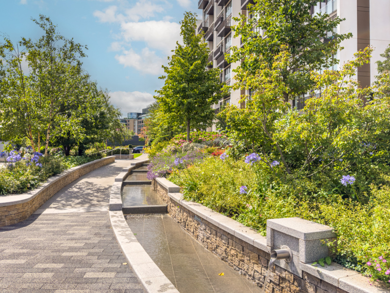4 bedrooms apartments/flats for sale in Fountain Park Way, White City - W12 view 11