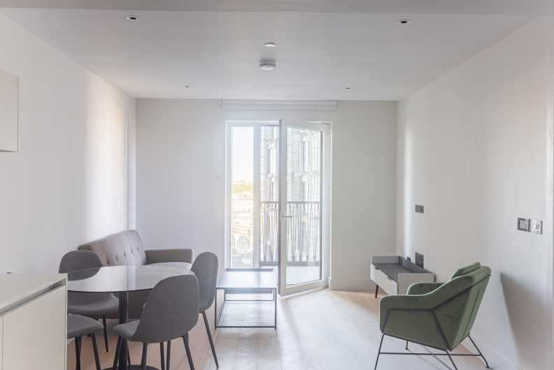 1 bedroom apartments/flats for sale in Cascade Way, White City - W12 view 15