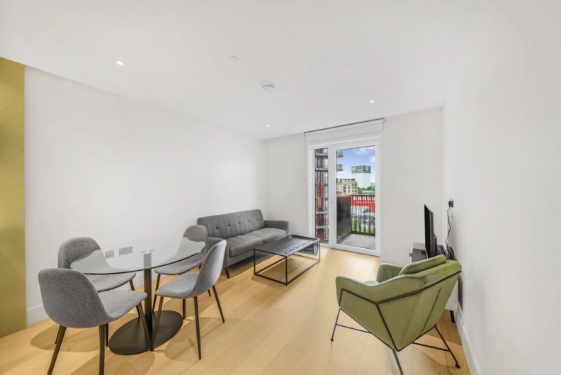 1 bedroom apartments/flats for sale in Cascade Way, White City - W12 view 2
