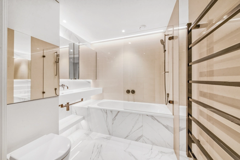 1 bedroom apartments/flats for sale in Cascade Way, White City - W12 view 6