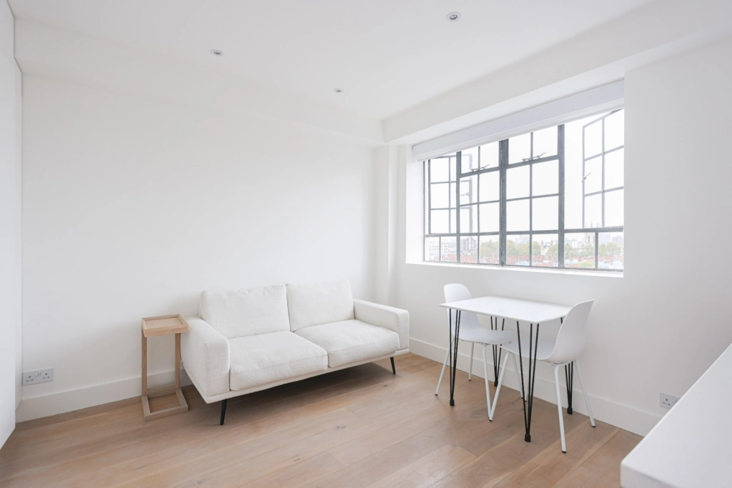 Studio apartments/flats for sale in Sloane Avenue, Chelsea - SW3 view 2