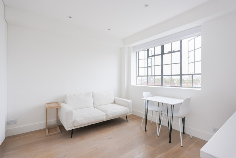 1 bedroom apartments/flats to sale in Sloane Avenue, Chelsea-image 2