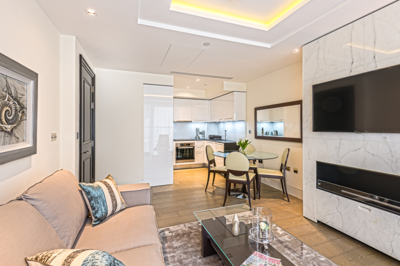 2 bedrooms apartments/flats for sale in Kensington High Street, Kensington - W14 view 3