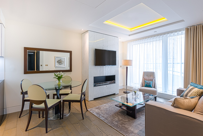 2 bedrooms apartments/flats for sale in Kensington High Street, Kensington - W14 view 2