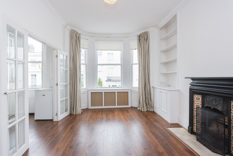 1 bedroom apartments/flats to sale in Gordon Place, Kensington-image 16