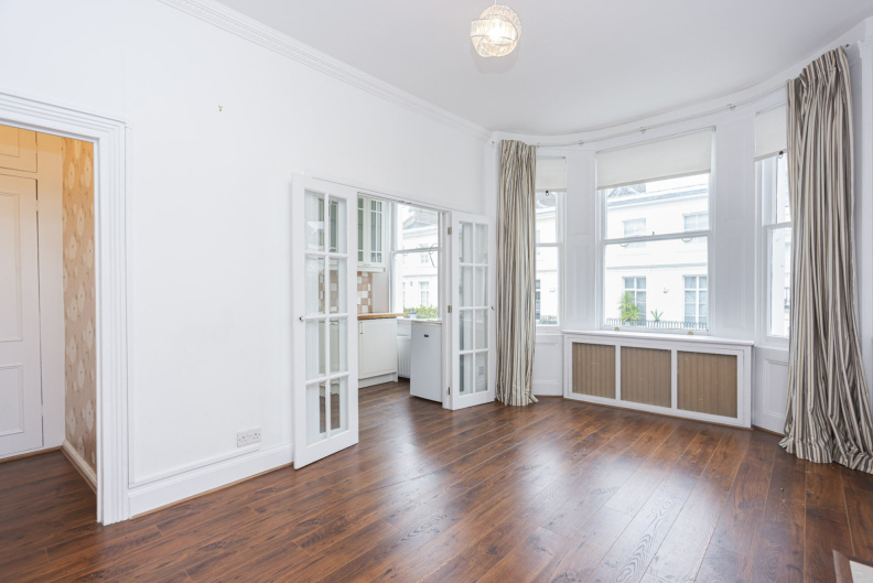 1 bedroom apartments/flats to sale in Gordon Place, Kensington-image 13