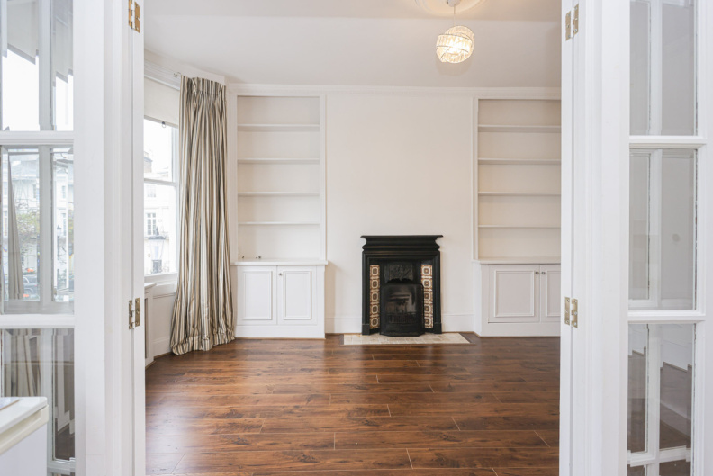 1 bedroom apartments/flats to sale in Gordon Place, Kensington-image 17