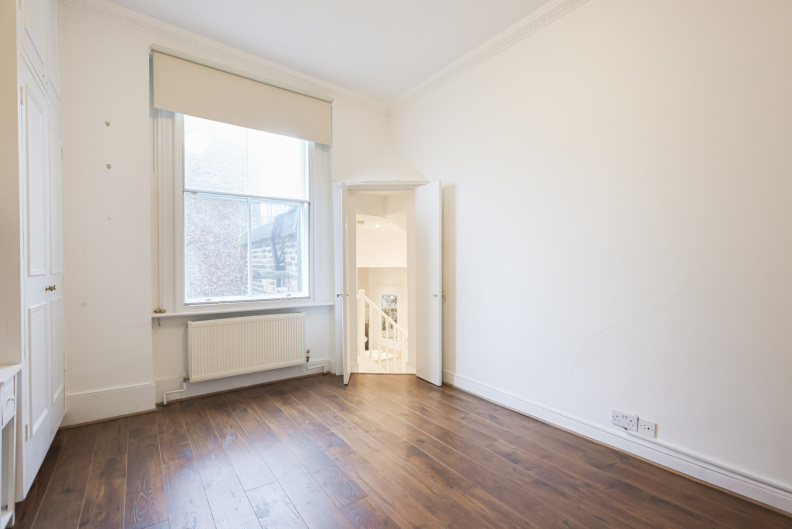 1 bedroom apartments/flats to sale in Gordon Place, Kensington-image 22