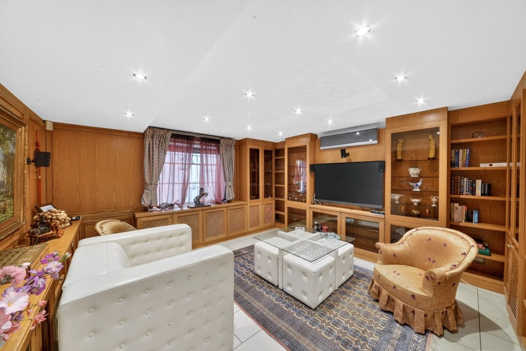 4 bedrooms houses for sale in Walton Place, Belgravia - SW3 view 8