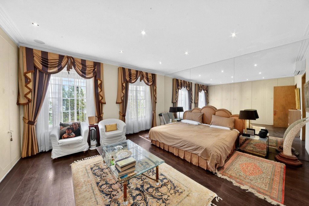 4 bedrooms houses for sale in Walton Place, Belgravia - SW3 view 6