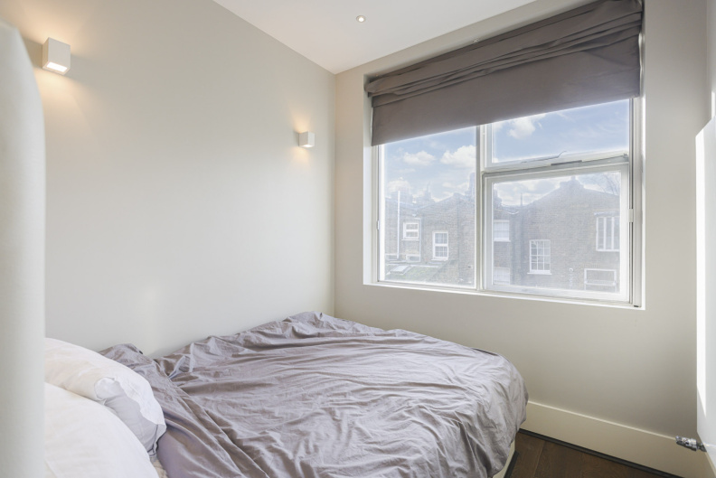 1 bedroom apartments/flats for sale in Beaufort Gardens, Knightsbridge - SW3 view 5