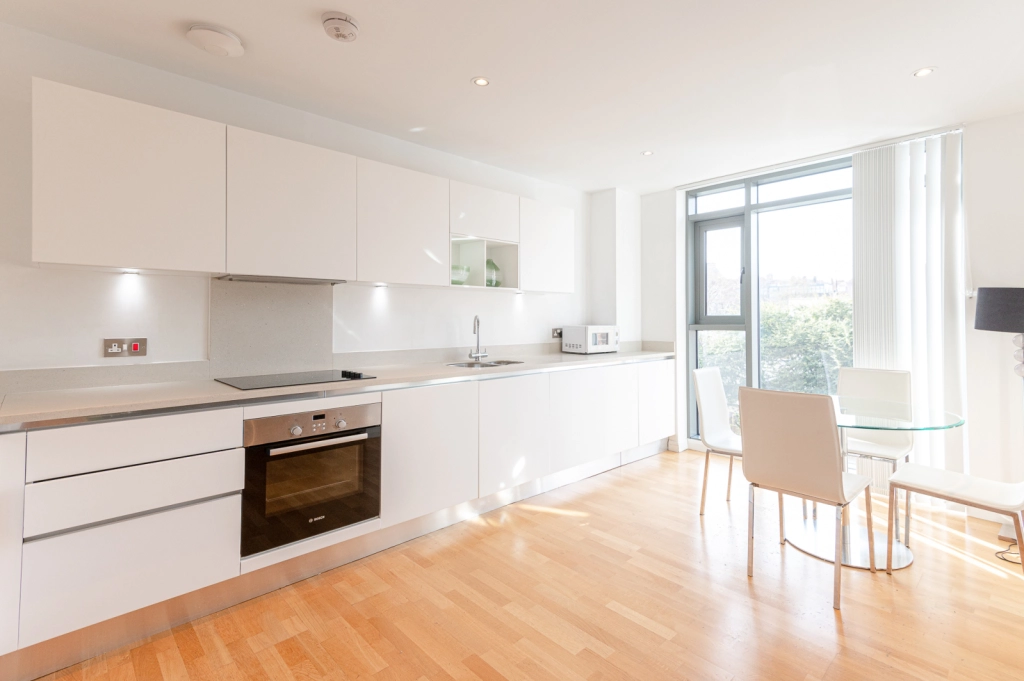 1 bedroom apartments/flats for sale in Avonmore Road, West Kensington - W14 view 3