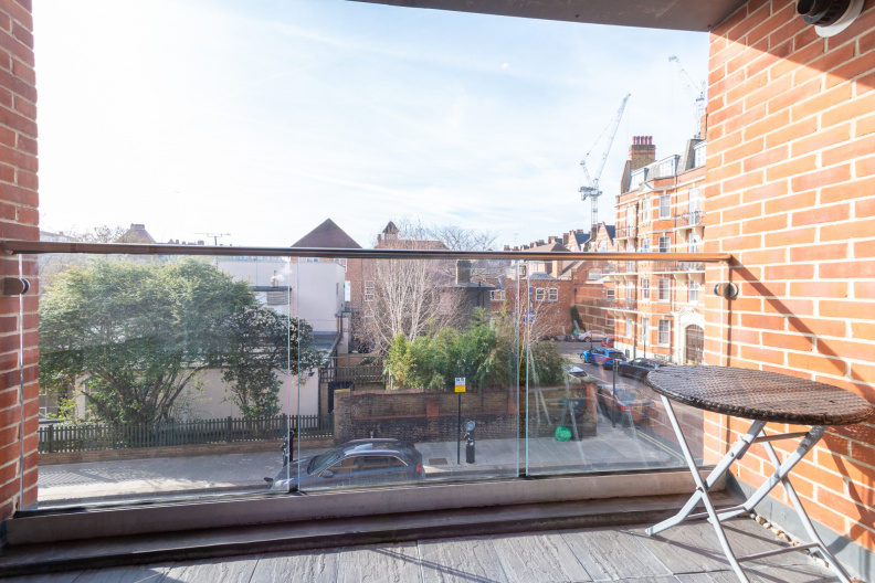 1 bedroom apartments/flats to sale in Avonmore Road, Kensington-image 2